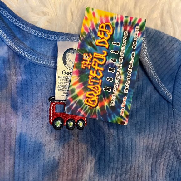 Tie-dye Gerber Onesie 0-6 Months NWT - Picture 2 of 4